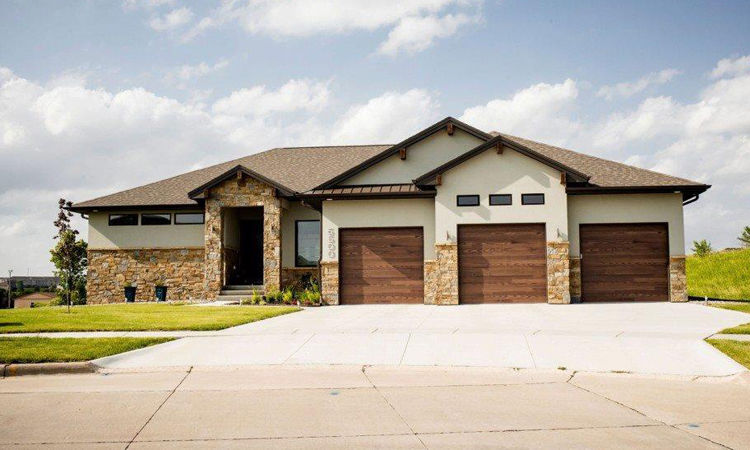 6500 Palm Valley Dr, Sioux City